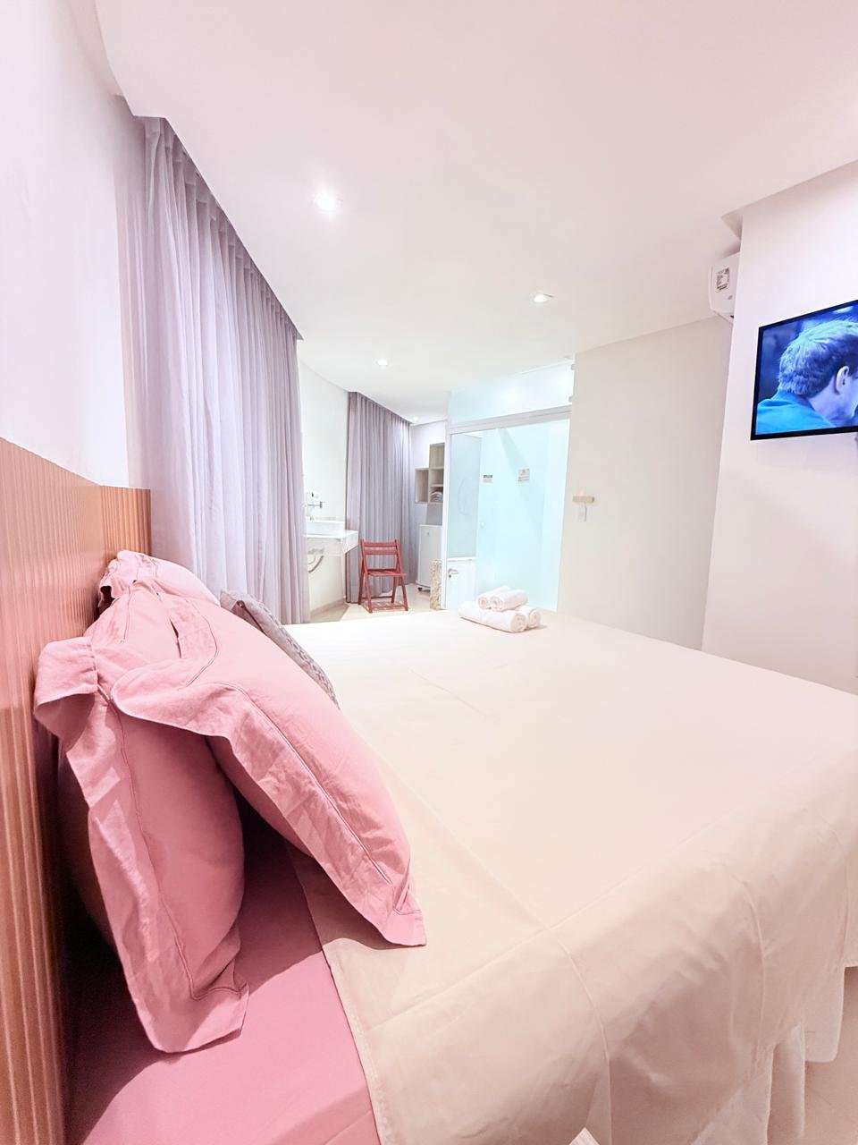 9a6207ef-1d5f-460c-aa8a-32442ace2250